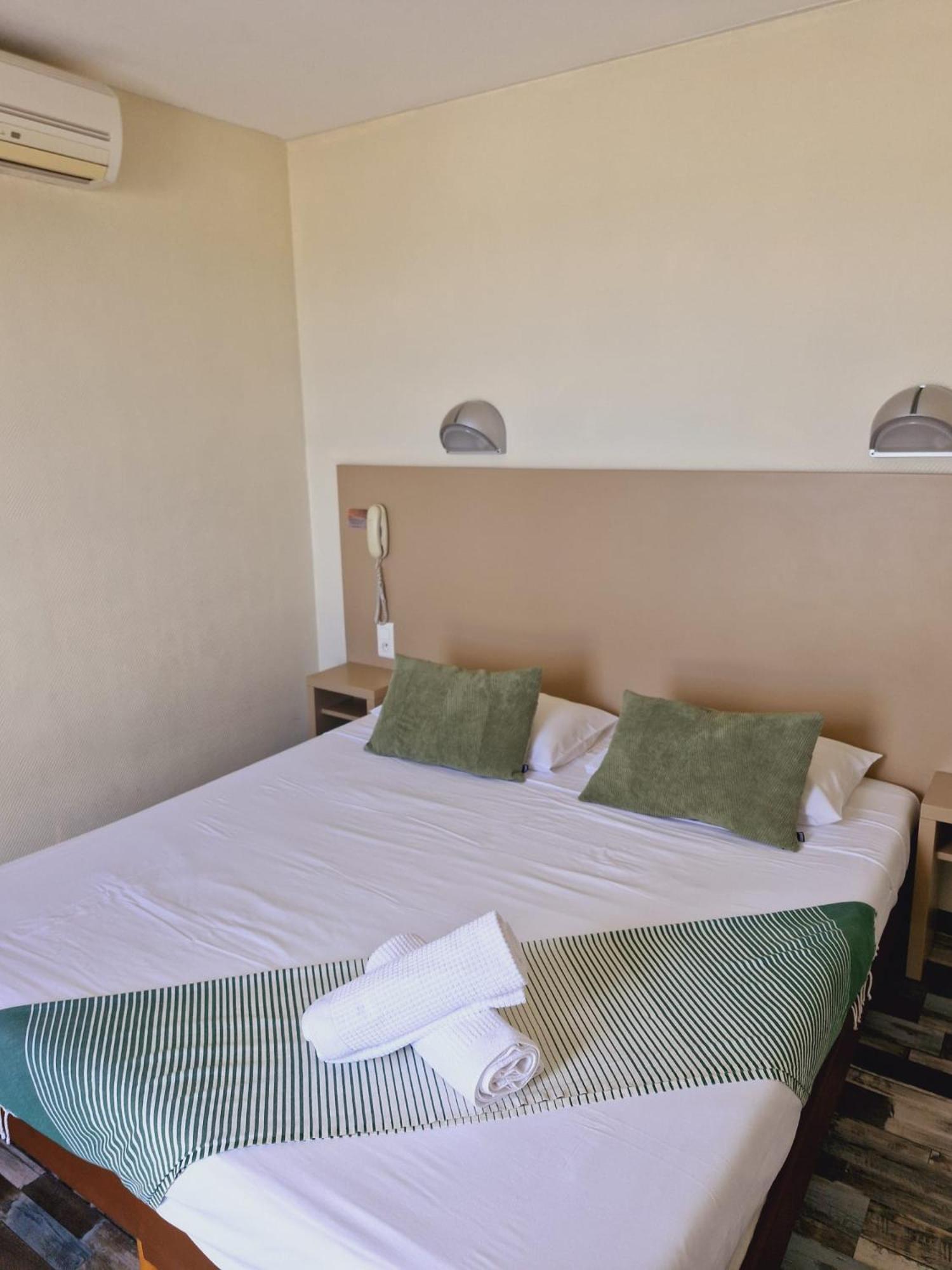 Hotel De La Plage - Barcares Le Barcarès المظهر الخارجي الصورة